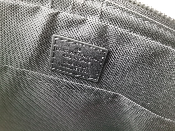 ルイヴィトンバッグ着用イメージ